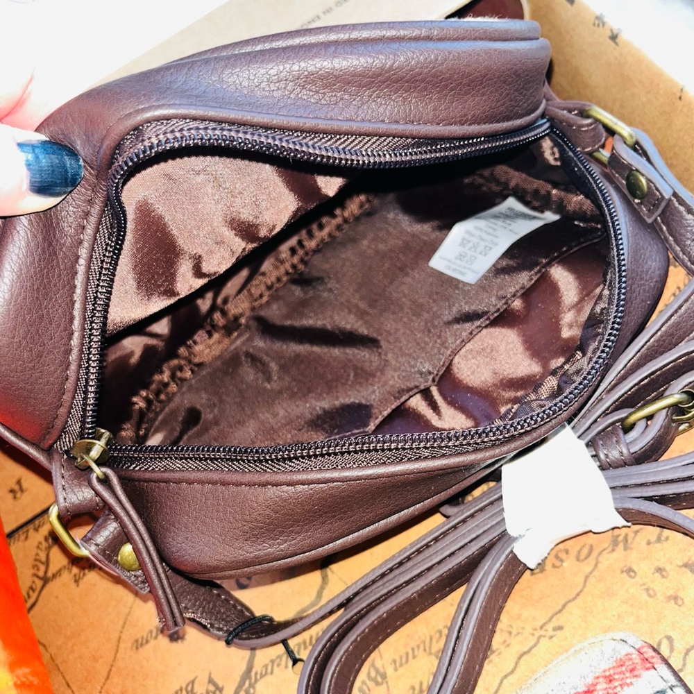British Bag Company 3 piece Crossbody Set NWT - Picture 5 of 8